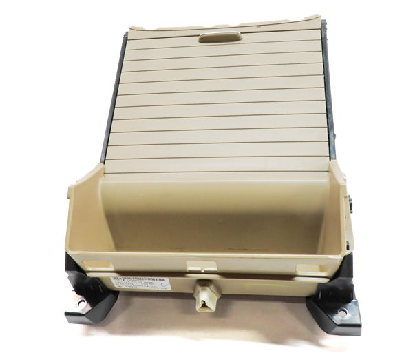 Thumbnail 8: 2016 MERCEDES GL450 (X166) FRONT CENTER CONSOLE HEATED COOLED CUPHOLDER (BEIGE)