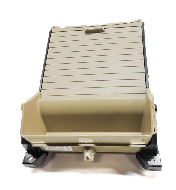 Thumbnail 9: 2016 MERCEDES GL450 (X166) FRONT CENTER CONSOLE HEATED COOLED CUPHOLDER (BEIGE)