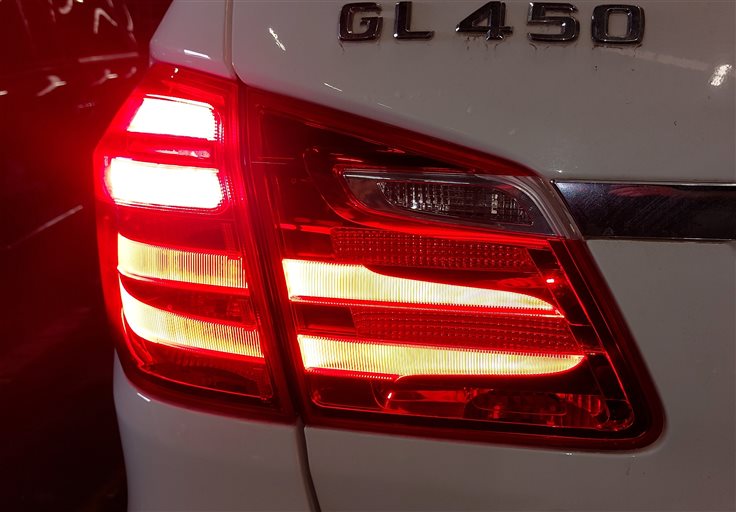 Thumbnail 2: 13-16 MERCEDES GL (X166) REAR LEFT DRIVER OUTER TAILLIGHT BRAKE LIGHT LAMP