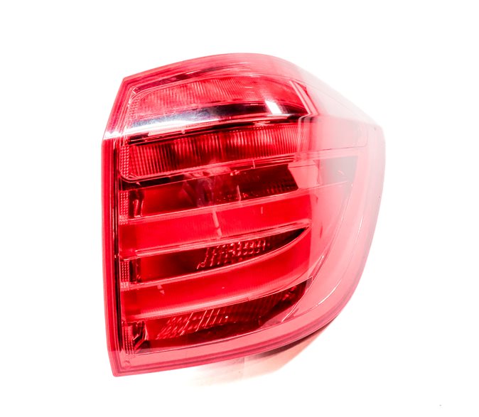 13-16 MERCEDES GL (X166) REAR RIGHT PASSENGER OUTER TAILLIGHT BRAKE LIGHT LAMP