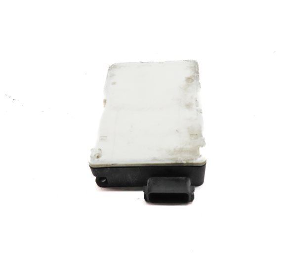 Thumbnail 4: 2016 MERCEDES GL450 (X166) REAR DRIVER ASSIST BLIND SPOT RADAR SENSOR MODULE