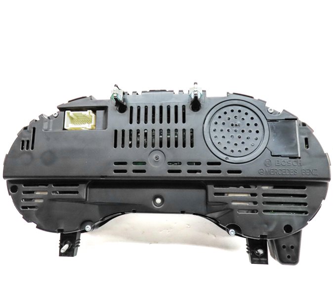 Thumbnail 5: 15-16 MERCEDES GL450 GL550 (X166) SPEEDOMETER INSTRUMENT GAUGE CLUSTER (110k)