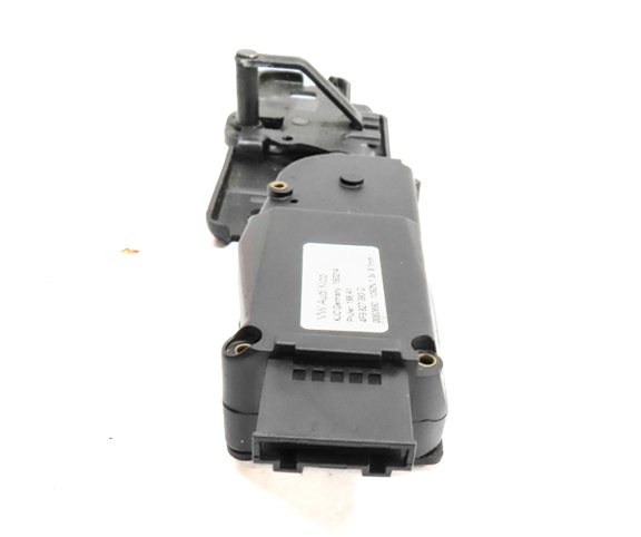 Thumbnail 5: 2014 AUDI A4 ALLROAD WAGON (B8) REAR LOWER TRUNK STRIKER PLATE w/ ACTUATOR