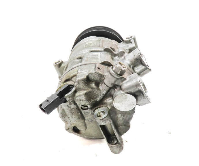 Thumbnail 4: 17-20 AUDI A4 A5 A6 (B9 F5 8W 8WS) 2.0L CYMC TURBO ENGINE A/C COMPRESSOR PUMP