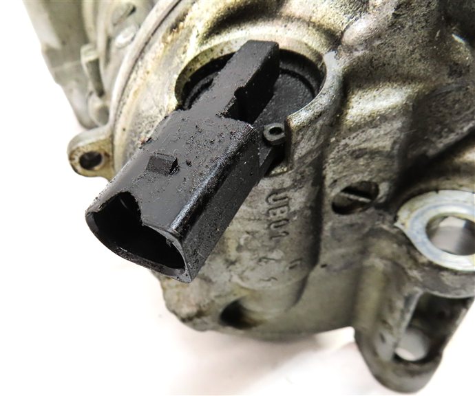 Thumbnail 6: 17-20 AUDI A4 A5 A6 (B9 F5 8W 8WS) 2.0L CYMC TURBO ENGINE A/C COMPRESSOR PUMP