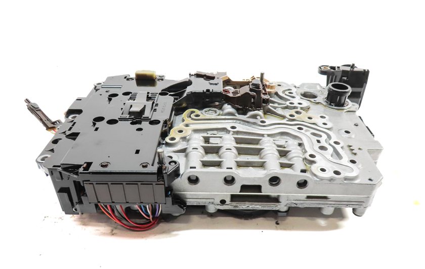 Thumbnail 6: 13-16 AUDI A4 ALLROAD B8 2.0L 8 SPEED AUTOMATIC TRANSMISSION VALVE BODY