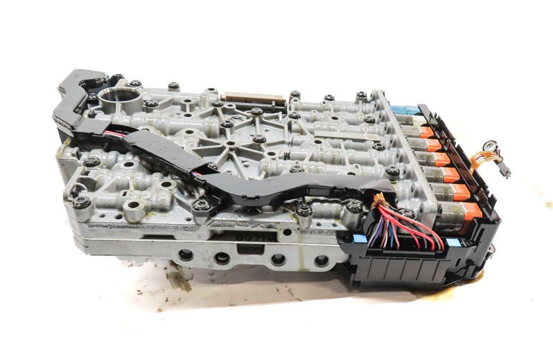 Thumbnail 9: 13-16 AUDI A4 ALLROAD B8 2.0L 8 SPEED AUTOMATIC TRANSMISSION VALVE BODY