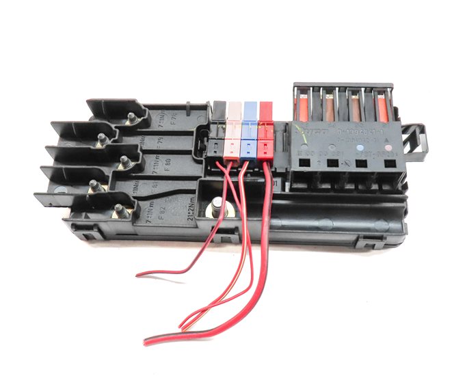 Thumbnail 3: 2011 MERCEDES GL450 (X164) 4.6L (273.923) ENGINE RELAY FUSE POWER JUNCTION BOX