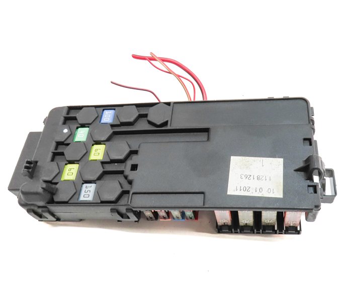Thumbnail 4: 2011 MERCEDES GL450 (X164) 4.6L (273.923) ENGINE RELAY FUSE POWER JUNCTION BOX