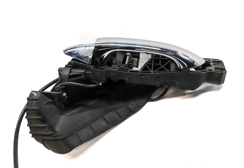 Thumbnail 4: 2011 MERCEDES GL450 (X164) FRONT LEFT DRIVER DOOR HANDLE ASSEMBLY (Silver)