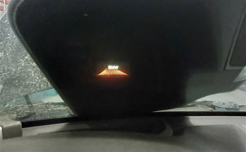 Thumbnail 2: 2014-2018 BMW X5 X5M ///M (F15 F85) HEADS UP DISPLAY PROJECTOR