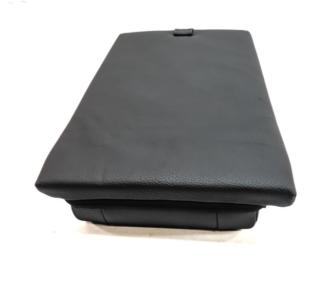 Thumbnail 6: 14-18 BMW X5 F15 REAR CENTER FOLDING SEAT BACK ARMREST DUAL CUPHOLDER (Black)