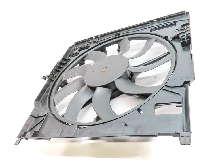 Thumbnail 2: 2014-2019 BMW X5 X6 (F15 F16) 2.0L / 3.0L / 3.0D 850 WATT RADIATOR COOLING FAN
