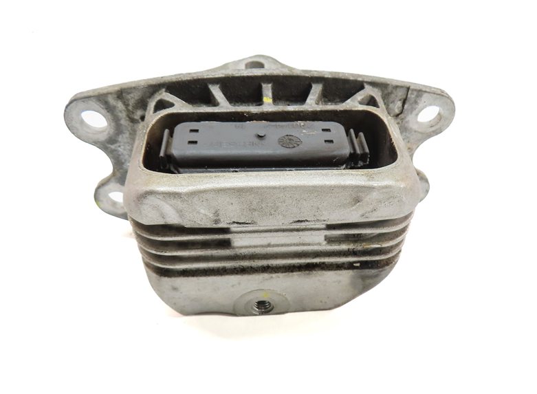 Thumbnail 4: 2022 BMW X2 (F39) 2.0L (B46D) LEFT & RIGHT ENGINE MOTOR SUPPORT MOUNT SET/2