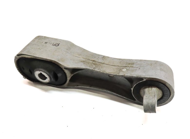 Thumbnail 2: 2022 BMW X2 (F39) 2.0L (B46D) ENGINE MOTOR SUPPORT MOUNT BRACKET