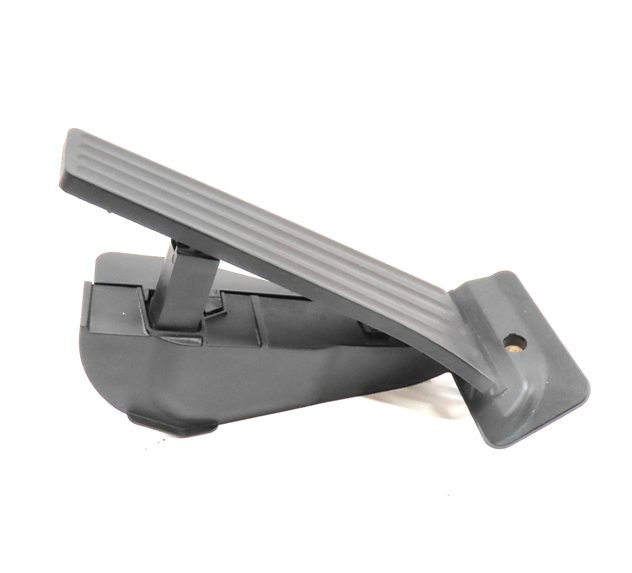 Thumbnail 3: 2022 BMW X2 (F39) 2.0L (B46D) THROTTLE GAS ACCELERATOR PEDAL ASSEMBLY