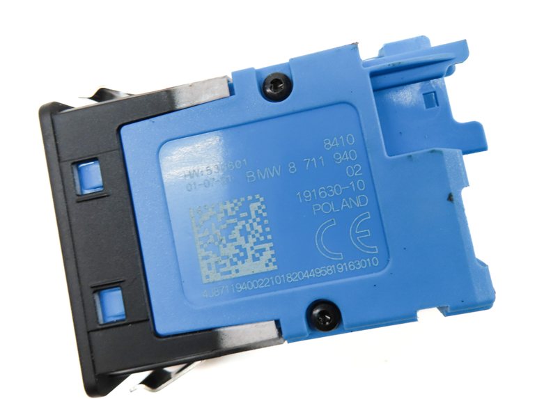 Thumbnail 6: 2022 BMW X2 (F39) CHARGING PORT OUTLET C-TYPE STYLE PLUG PANEL