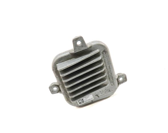 22 BMW X2 (F39) FRONT LEFT DRIVER LED DAYTIME RUNNING LIGHT LAMP CONTROL MODULE