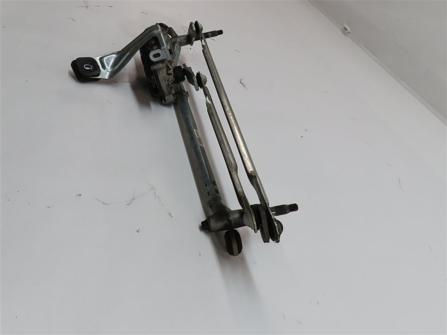 Thumbnail 3: 2018-2022 BMW X2 (F39) FRONT WINDSHIELD WIPER TRANSMISSION w/ MOTOR