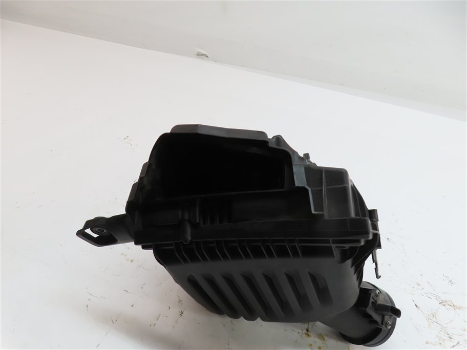 Thumbnail 5: 2020-2022 BMW 228 X1 X2 COUNTRYMAN (F22 F39) 2.0L AIR INTAKE FILTER CLEANER BOX