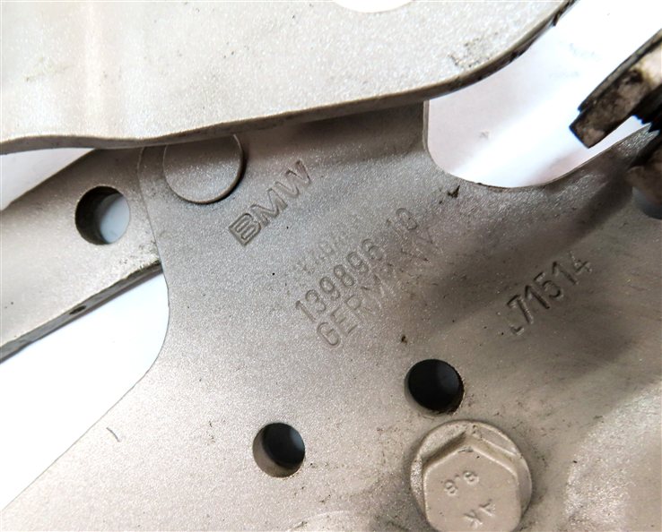 Thumbnail 6: 12-21 BMW 2 3 4 SERIES (F22 F30 F32 F34) LEFT & RIGHT HOOD HINGE SET 2 (Silver)