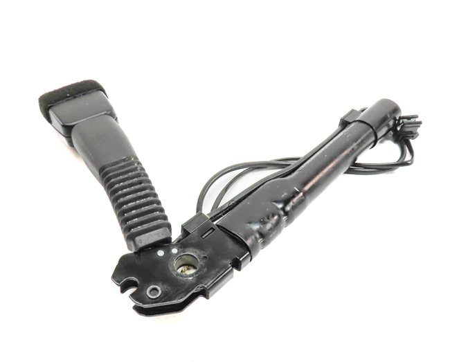 Thumbnail 3: 2012-2019 BMW 2 3 4 SERIES (F22 F30 F32) LEFT FRONT DRIVER SEATBELT RECEIVER
