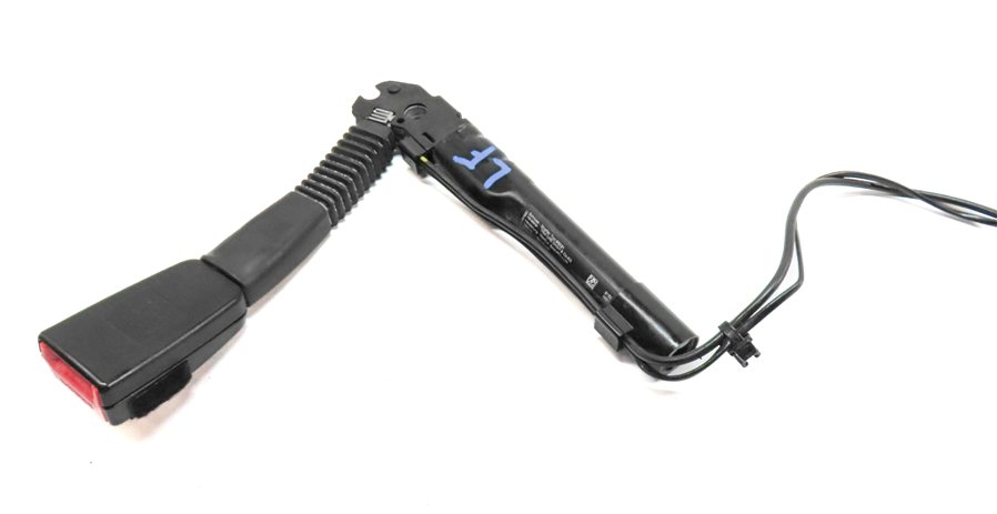 Thumbnail 4: 2012-2019 BMW 2 3 4 SERIES (F22 F30 F32) LEFT FRONT DRIVER SEATBELT RECEIVER