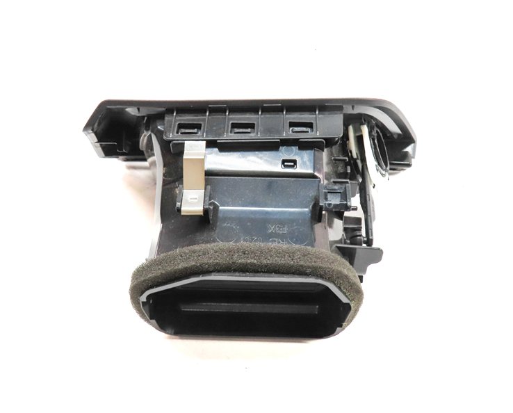 Thumbnail 3: 2014 BMW 335I (F30) FRONT RIGHT PASSENGER OUTER DASH HEAT AIR AC HVAC VENT