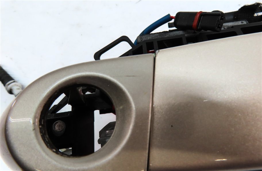 Thumbnail 7: 12-19 BMW 328i 330i 335i 340i M3 (F30) LEFT FRONT COMFORT DOOR HANDLE (Silver)