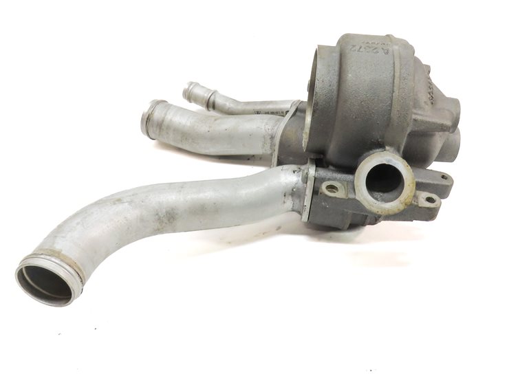 Thumbnail 3: 2012 PORSCHE PANAMERA (970 G1) 3.6L (M46.20) WATER COOLANT THERMOSTAT HOUSING