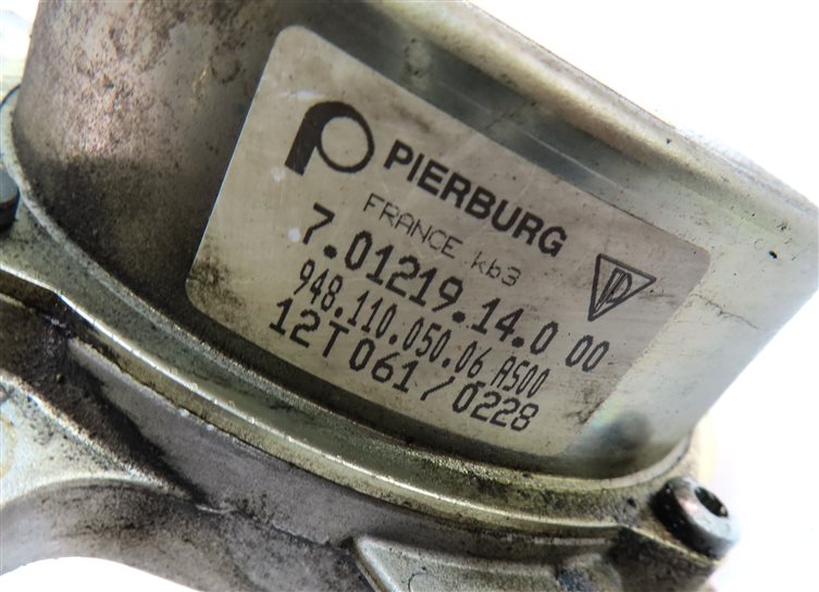 Thumbnail 5: 2012 PORSCHE PANAMERA (970 G1) 3.6L (M46.20) ENGINE BRAKE VACUUM PUMP ASSEMBLY