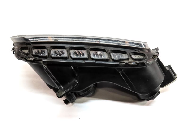 Thumbnail 5: 10-13 PORSCHE PANAMERA (970 G1) FRONT RIGHT LED FOGLIGHT TURN SIGNAL LIGHT LAMP