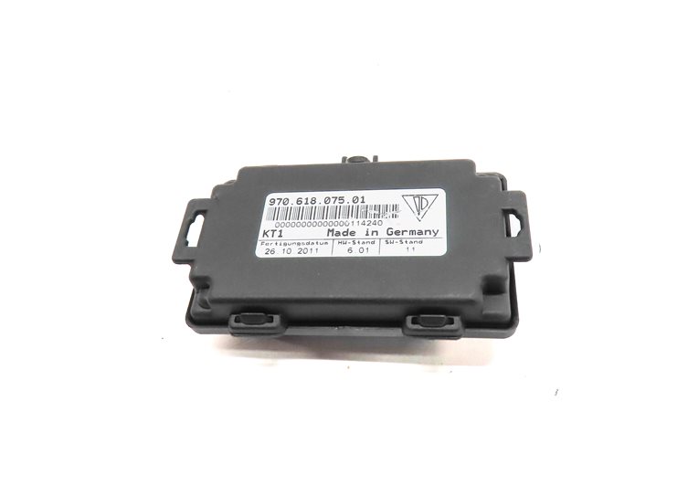 Thumbnail 2: 12 PORSCHE PANAMERA (970 G1) 3.6L (M46.20) BATTERY POWER JUNCTION CONTROL MODULE