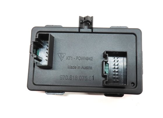 Thumbnail 4: 12 PORSCHE PANAMERA (970 G1) 3.6L (M46.20) BATTERY POWER JUNCTION CONTROL MODULE