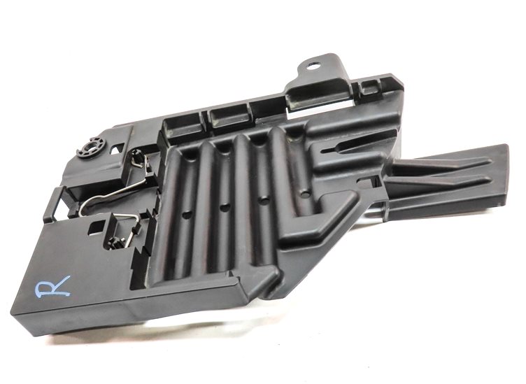Thumbnail 2: 2017 LAND ROVER DISCOVERY SPORT (L550) RIGHT PASSENGER HEADLIGHT MOUNT BRACKET