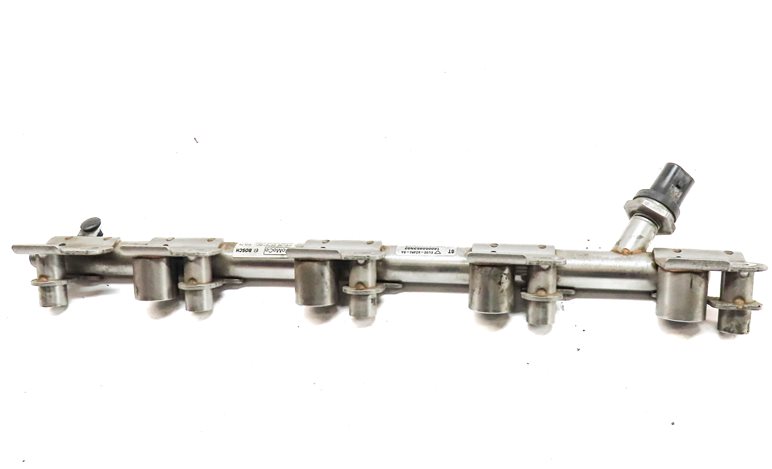 Thumbnail 4: 2017 LAND ROVER DISCOVERY SPORT (L550) 2.0L ENGINE FUEL INJECTOR RAIL