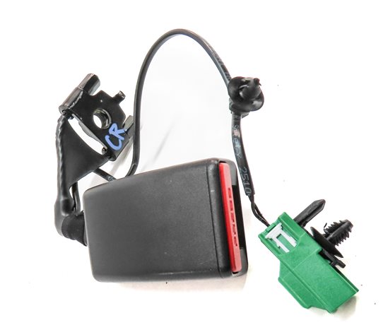 Thumbnail 3: 17 LAND ROVER DISCOVERY SPORT L550 REAR 2ND ROW CENTER SEATBELT BUCKLE RECEIVER