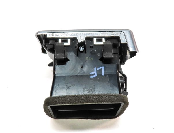 Thumbnail 4: 2017 LAND ROVER DISCOVERY SPORT (L550) FRONT LEFT DRIVER DASH HEAT AIR AC VENT