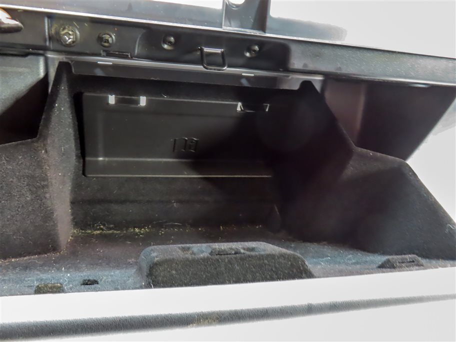 Thumbnail 6: 2017-2019 LAND ROVER DISCOVERY SPORT (L550) RIGHT PASSENGER GLOVEBOX (Black)