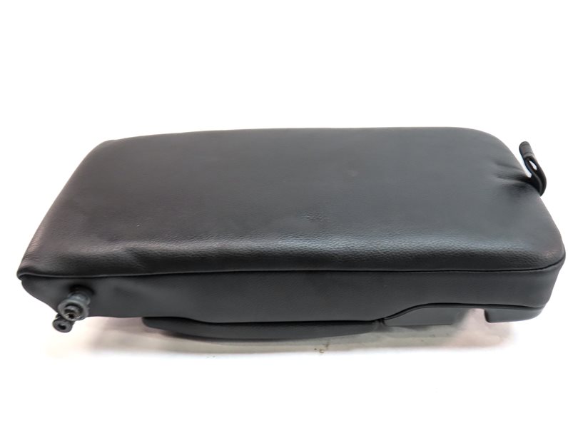 Thumbnail 4: 2017 LAND ROVER DISCOVERY SPORT (L550) REAR 2ND ROW ARM REST CUP HOLDER (Black)