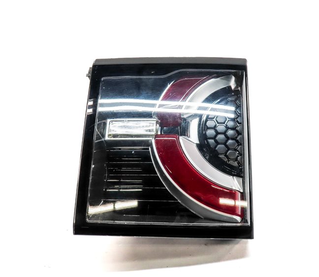 Thumbnail 3: 15-19 LAND ROVER DISCOVERY SPORT (L550) RIGHT REAR INNER TAILLIGHT LIGHT LAMP