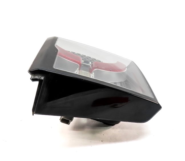 Thumbnail 4: 15-19 LAND ROVER DISCOVERY SPORT (L550) RIGHT REAR INNER TAILLIGHT LIGHT LAMP