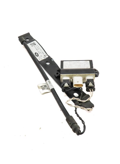 Thumbnail 3: 16-19 LAND ROVER DISCOVERY SPORT (L550) LIFTGATE SMART OPENER MODULE w/ ANTENNA