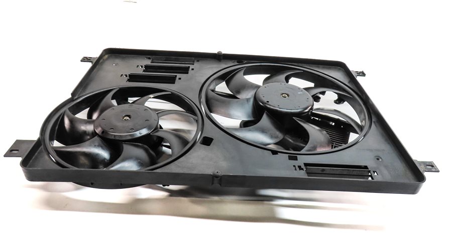 Thumbnail 2: 12-17 LR2 DISCOVERY SPORT RANGE ROVER EVOQUE L550 RADIATOR COOLING FAN & SHROUD