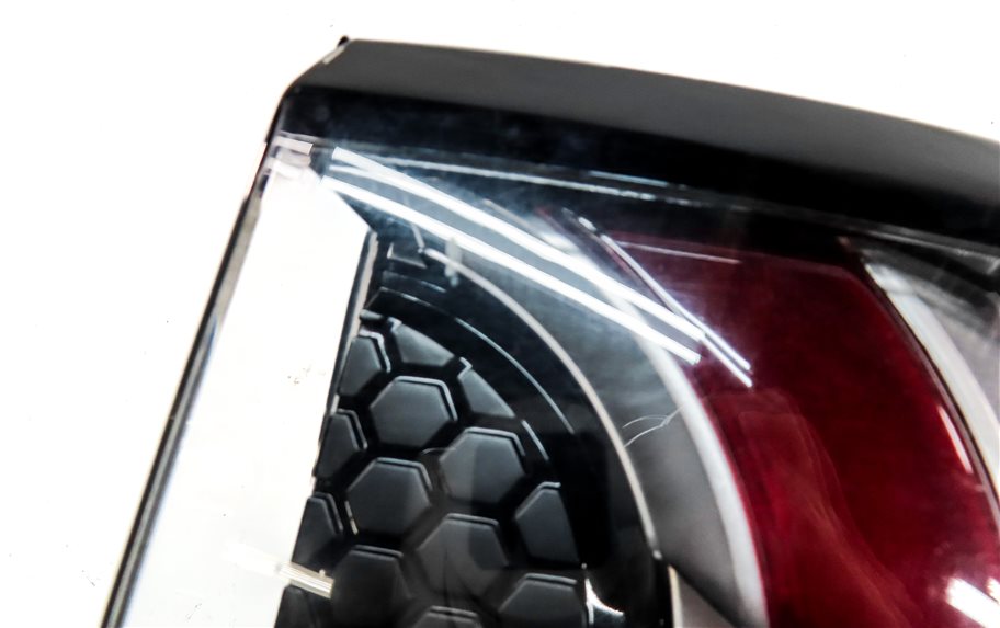 Thumbnail 7: 15-19 LAND ROVER DISCOVERY SPORT (L550) RIGHT REAR TAILLIGHT BRAKE LIGHT LAMP