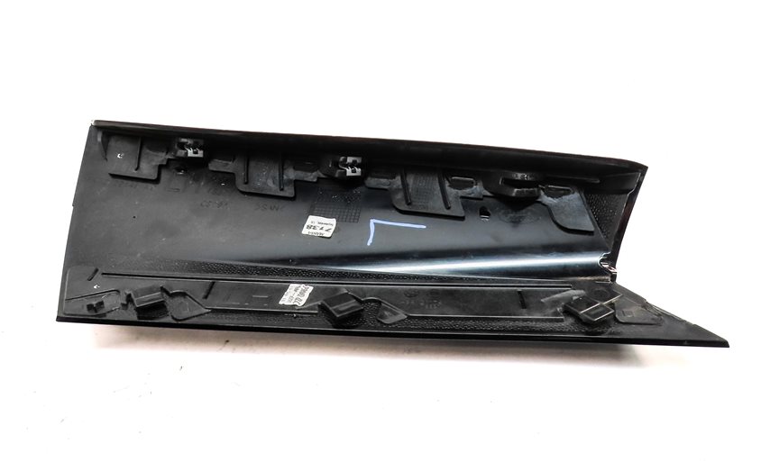 Thumbnail 7: 2017 LAND ROVER DISCOVERY SPORT (L550) REAR LEFT PILLAR TRIM MOULDING (BLACK)