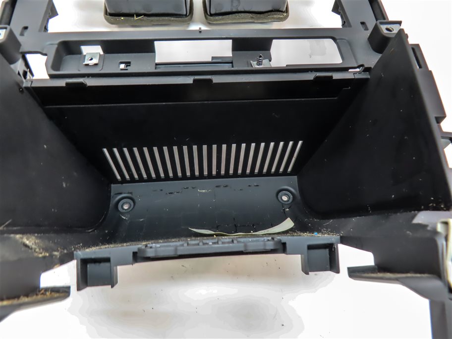 Thumbnail 6: 2017 LAND ROVER DISCOVERY SPORT (L550) FRONT CENTER DASH HEAT AIR AC VENT TRIM