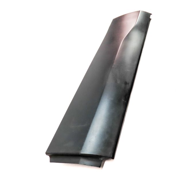 Thumbnail 4: 15-19 ROVER DISCOVERY SPORT L550 REAR LEFT EXTERIOR LOWER DOOR MOULDING