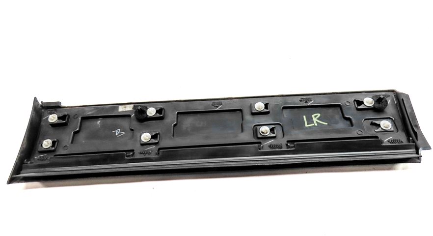 Thumbnail 6: 15-19 ROVER DISCOVERY SPORT L550 REAR LEFT EXTERIOR LOWER DOOR MOULDING