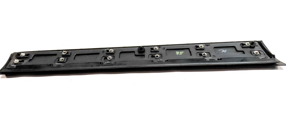 Thumbnail 6: 15-19 LAND ROVER DISCOVER SPORT (L550) FRONT RIGHT PASSENGER DOOR MOULDING TRIM